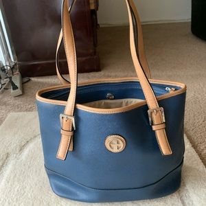 Elegant Purse Giani Bernini